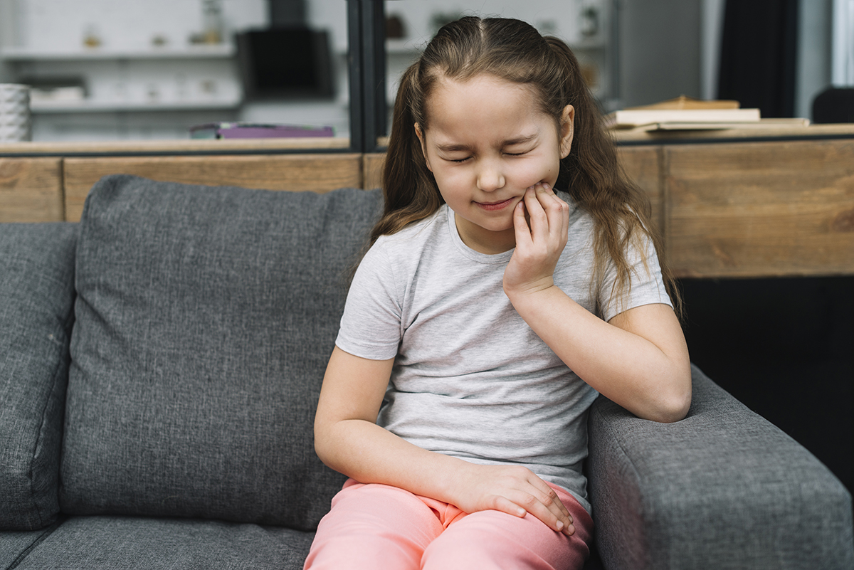 Bruxismo infantil: ¿qué puedo hacer si mi hijo rechina los dientes? 